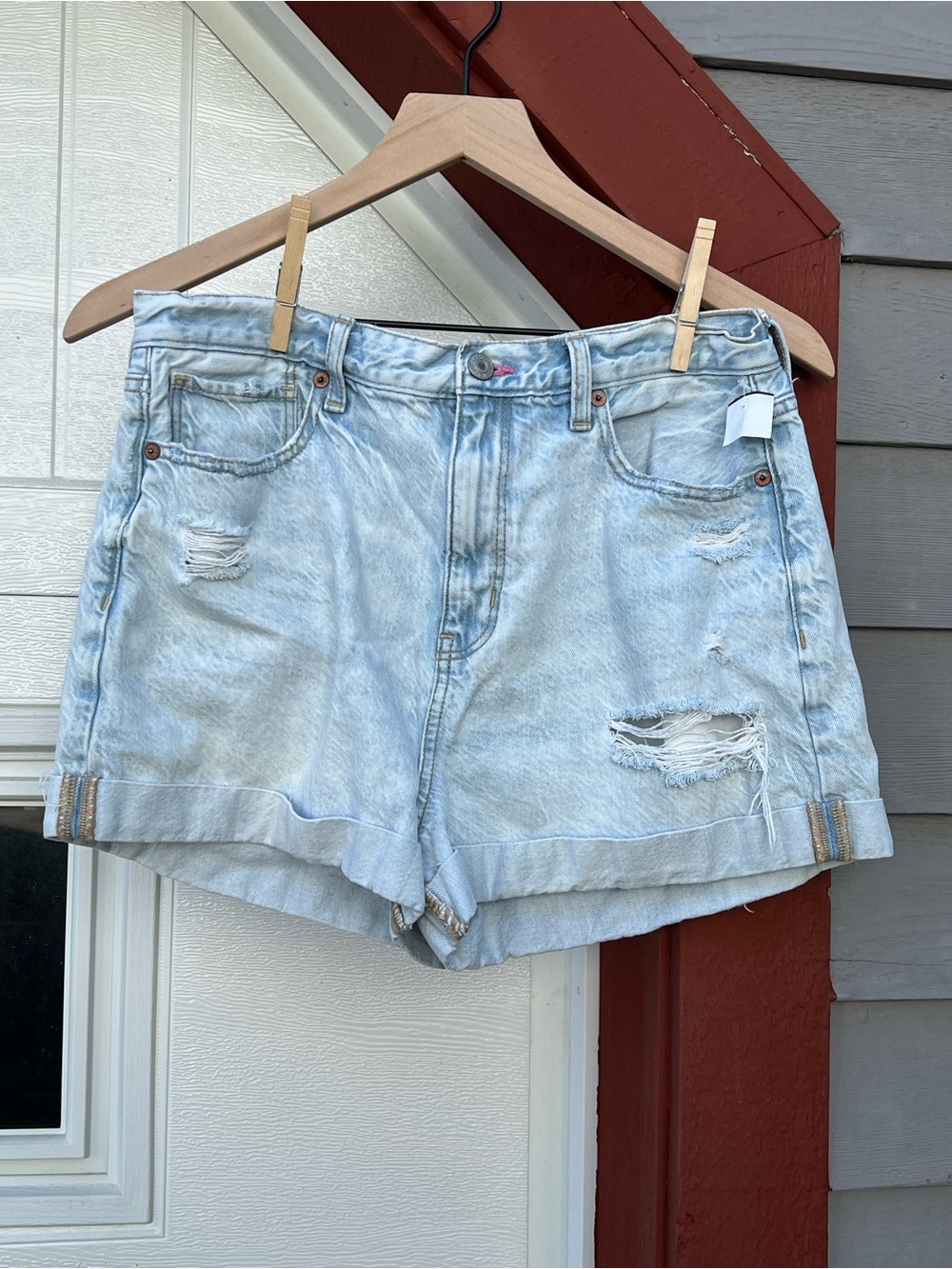 American eagle Y2K Festival Rainbow Coastal Distressed Denim Shorts size 8